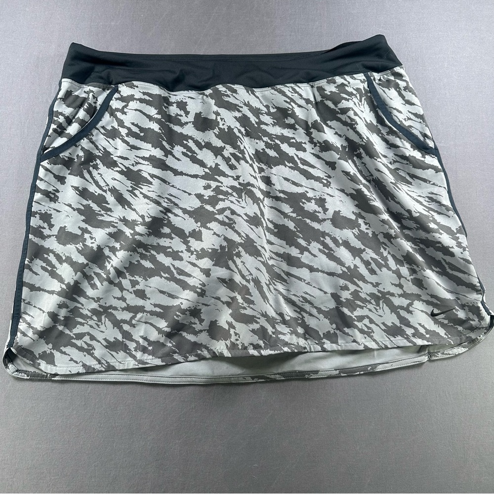 Women's Golf Skort Nike Golf Tour Performance Dri-FIT Skort Size XL NWT